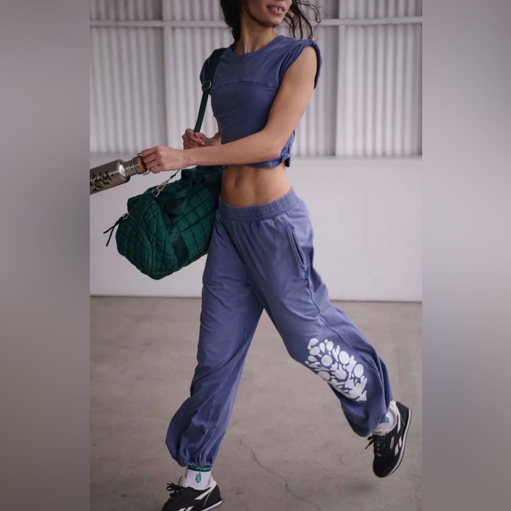 Free People Movement NEW! Hot Shot Logo Crossover Set in Blue Indigo - Picture 4 of 13
